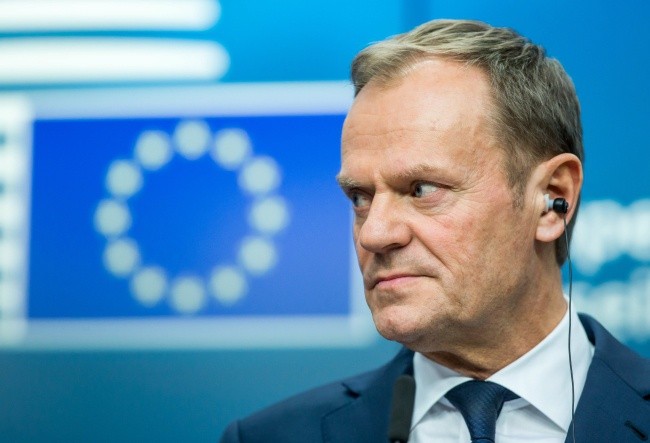 Tusk deklaruje, że będzie przeciwdziałał izolacji polskiego rządu w UE 