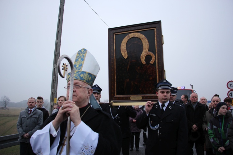 Powitanie ikony MB Częstochowskiej w Kozłowie Szlacheckim