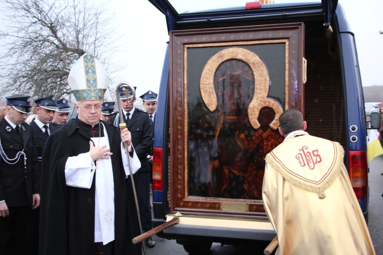 Powitanie ikony MB Częstochowskiej w Kozłowie Szlacheckim