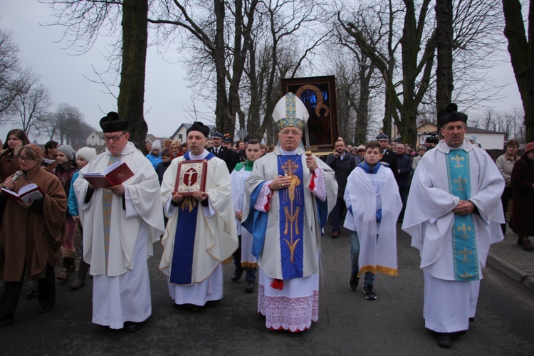 Powitanie ikony MB Częstochowskiej w Rybnie