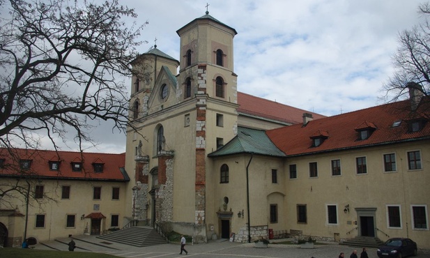Tysiącletni pomnik historii
