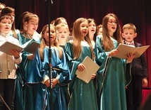 Schola z parafii św. Anny z Bogatego wyśpiewała sobie udział  w diecezjalnym finale w Gostyninie.