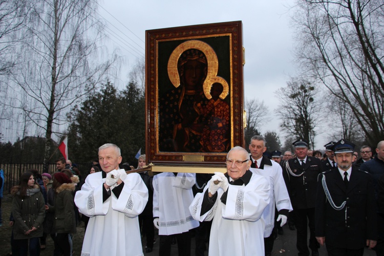 Powitanie ikony MB Częstochowskiej w Pilawicach