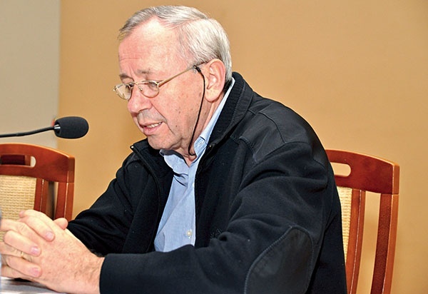 Koszalin, 8 marca: o. Marko Rupnik podczas konferencji w auli WSD.