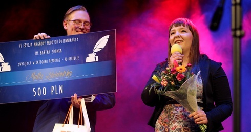 Specjaliści od zdejmowania masek