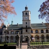 Początki klasztoru cystersów w Wąchocku sięgają XII w.