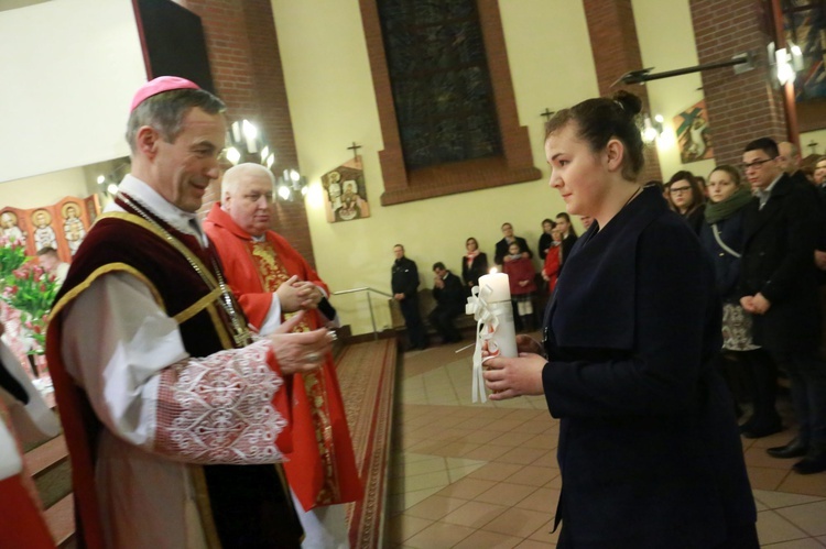 Bierzmowanie w par. pw. Miłosierdzia Bożego w Brzesku