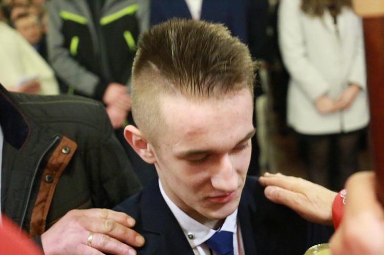 Bierzmowanie w par. pw. Miłosierdzia Bożego w Brzesku