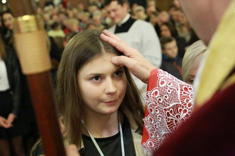 Bierzmowanie w par. pw. Miłosierdzia Bożego w Brzesku