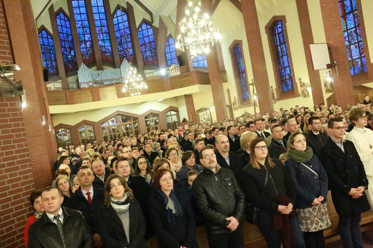 Bierzmowanie w par. pw. Miłosierdzia Bożego w Brzesku