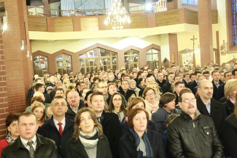 Bierzmowanie w par. pw. Miłosierdzia Bożego w Brzesku