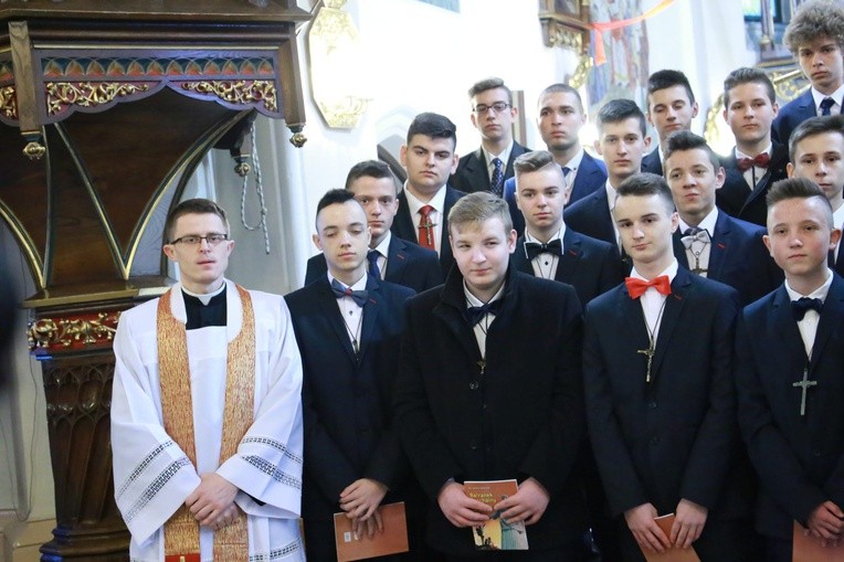 Bierzmowanie w Jadownikach