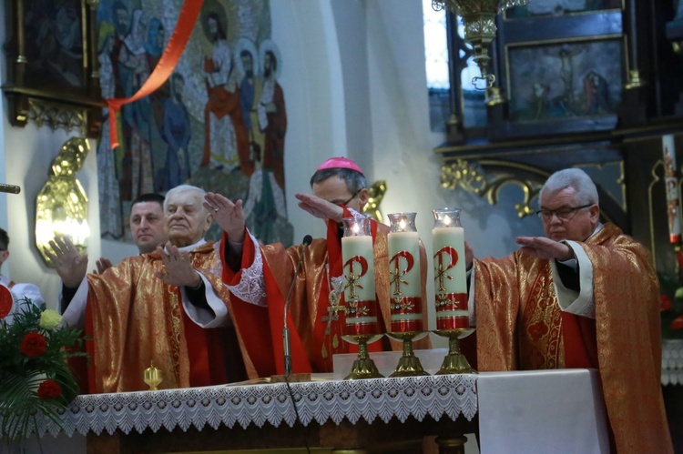 Bierzmowanie w Jadownikach