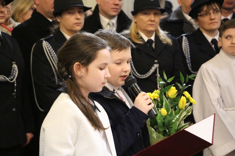 Powitanie ikony MB Częstochowskiej w Młodzieszynie