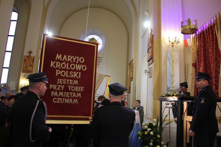 Powitanie ikony MB Częstochowskiej w Młodzieszynie