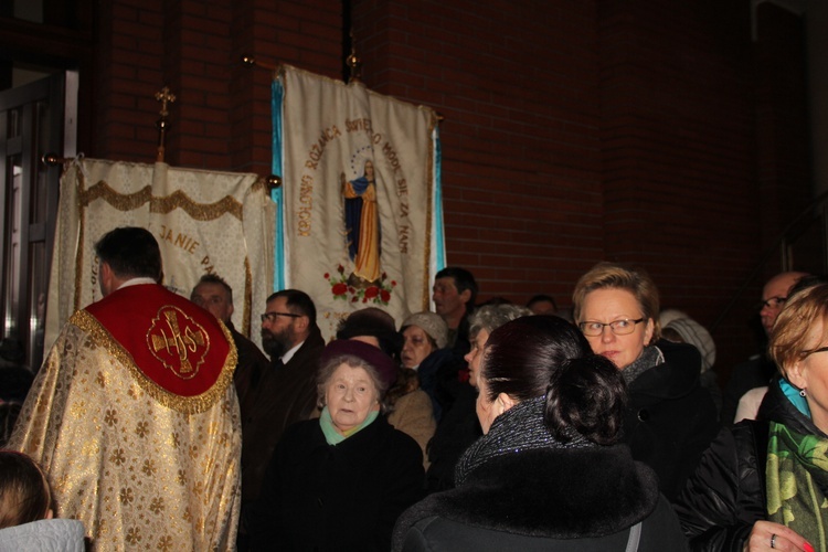 Powitanie ikony MB Częstochowskiej w parafii św. Brata Alberta w Sochaczewie