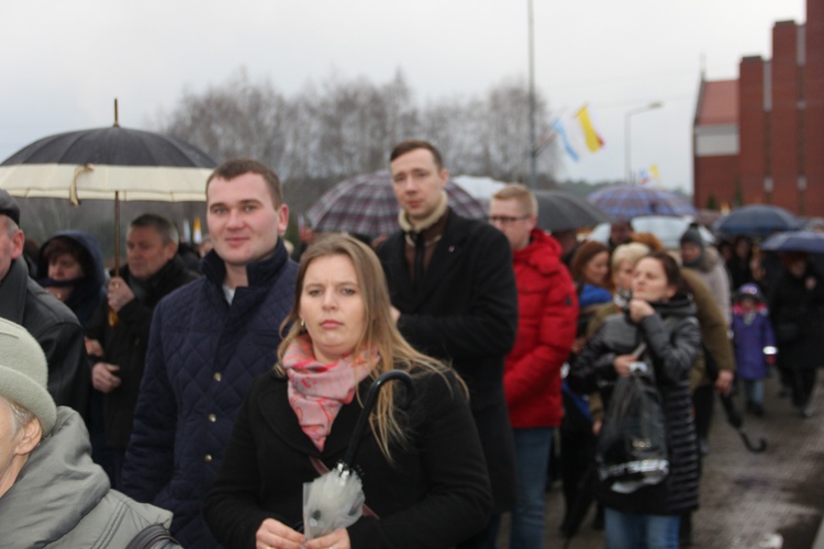 Powitanie ikony MB Częstochowskiej w parafii św. Brata Alberta w Sochaczewie