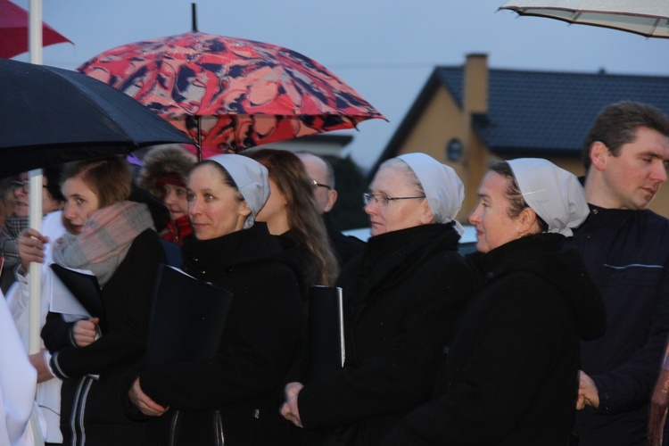 Powitanie ikony MB Częstochowskiej w parafii św. Brata Alberta w Sochaczewie