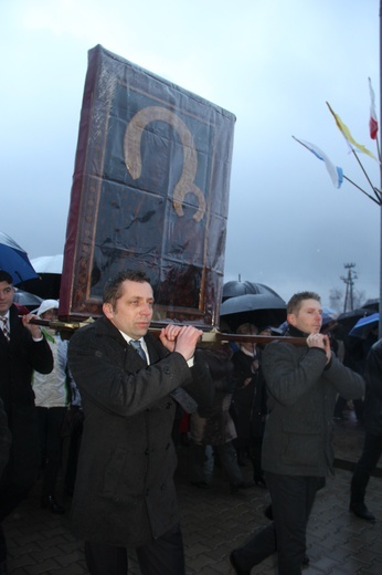 Powitanie ikony MB Częstochowskiej w parafii św. Brata Alberta w Sochaczewie