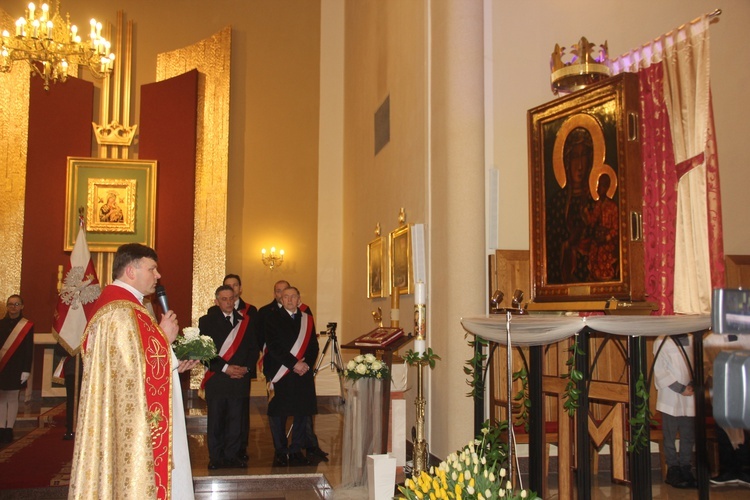 Powitanie ikony MB Częstochowskiej w parafii św. Brata Alberta w Sochaczewie