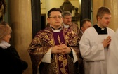 Bp Tadeusz Pieronek w kościele stacyjnym na krakowskim Zwierzyńcu