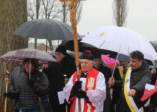 Droga Krzyżowa w intencji trzeźwości w byłym KL Birkenau 2017