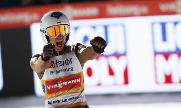 PŚ w skokach - Stoch wygrał w Vikersund i zmniejsza straty do Krafta