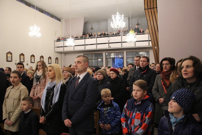 Powitanie ikony MB Częstochowskiej w parafii św. Józefa Robotnika w Sochaczewie