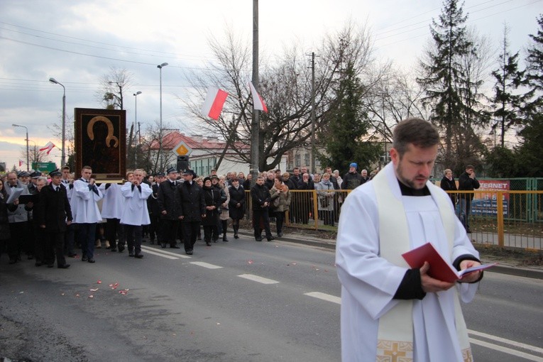 Powitanie ikony MB Częstochowskiej w parafii św. Józefa Robotnika w Sochaczewie