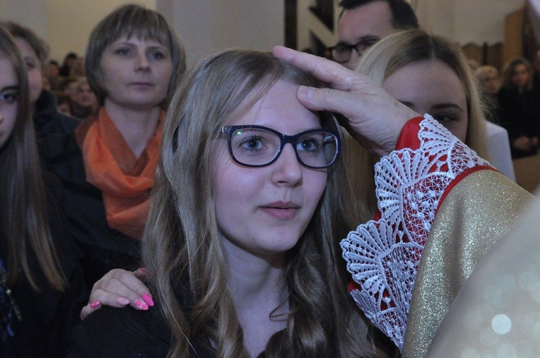 Bierzmowanie w Łososinie Dolnej