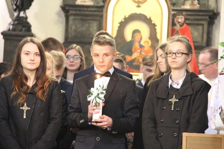 Bierzmowanie w Zakliczynie cz. 1