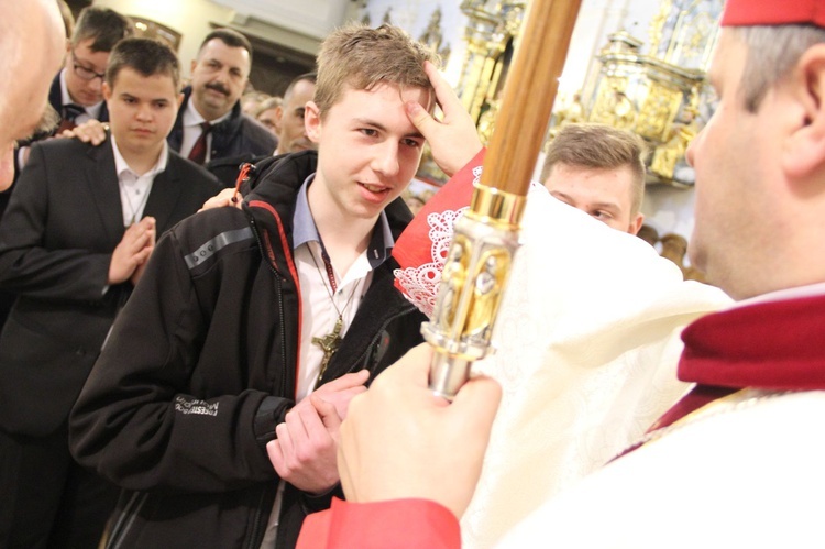 Bierzmowanie w Zakliczynie cz. 1