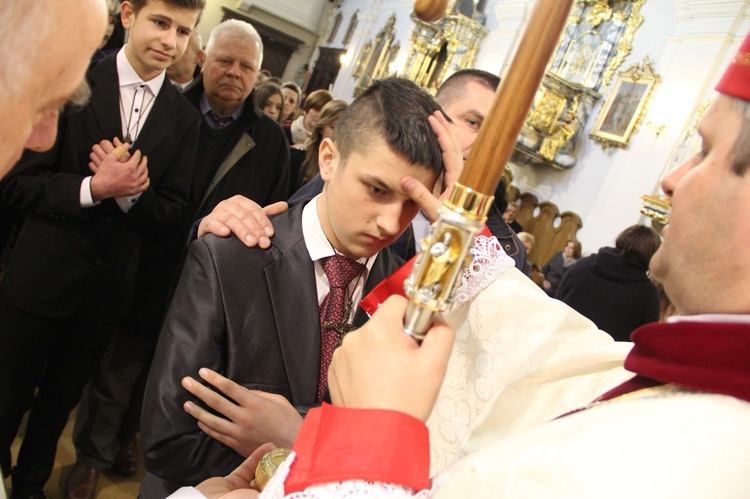 Bierzmowanie w Zakliczynie cz. 1