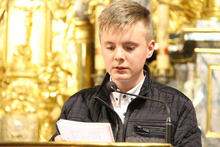 Bierzmowanie w Zakliczynie cz. 1