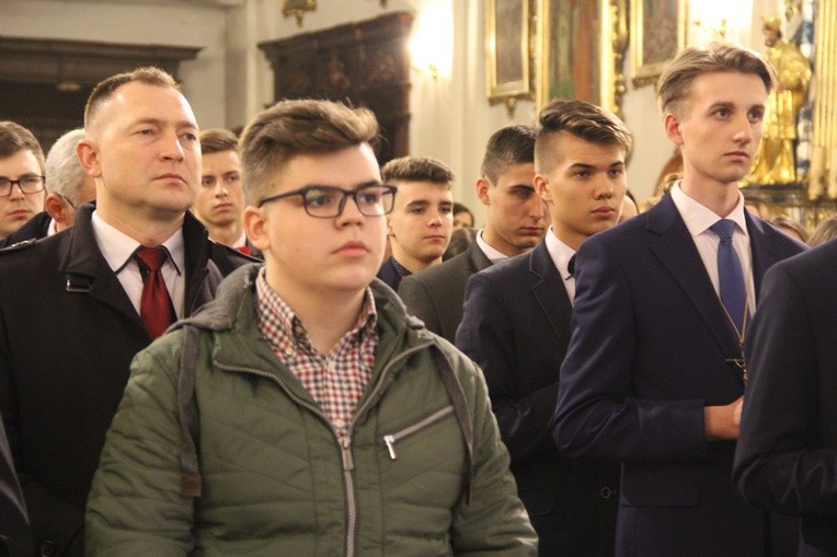 Bierzmowanie w Zakliczynie cz. 2