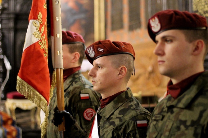 Abp Marek Jędraszewski w bazylice Mariackiej w dniu św. Józefa, patrona Krakowa