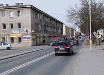 	Ulica 1 Sierpnia nie będzie już przecinała placu na pół.