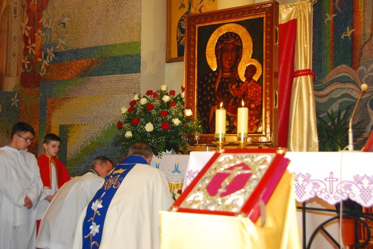 Powitanie ikony MB Częstochowskiej w parafii pw. Narodzenia NMP w Sochaczewie