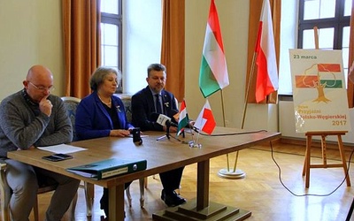 Będzie tablica upamiętniająca polską pomoc dla Węgrów w 1956 r.