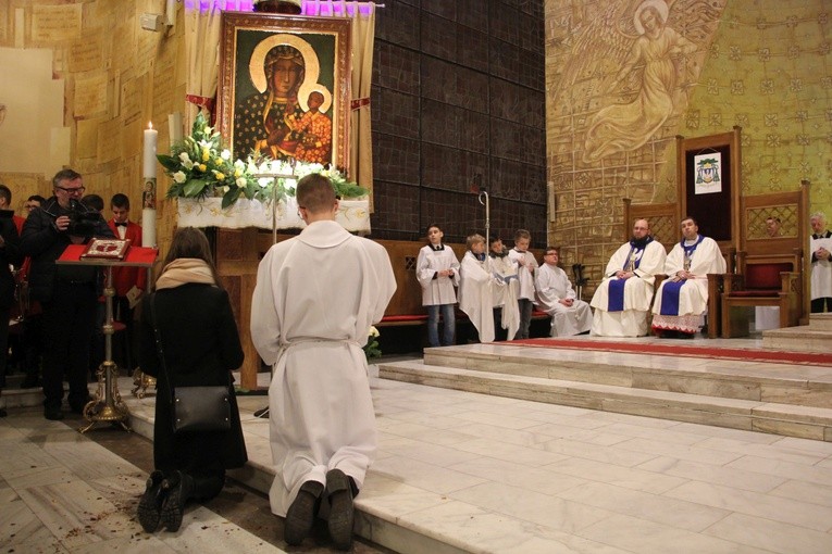 Powitanie ikony MB Częstochowskiej w parafii pw. św. Wawrzyńca w Sochaczewie