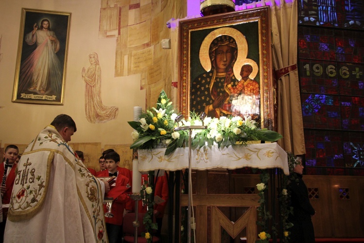 Powitanie ikony MB Częstochowskiej w parafii pw. św. Wawrzyńca w Sochaczewie