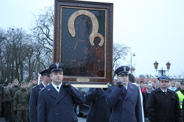 Powitanie ikony MB Częstochowskiej w parafii pw. św. Wawrzyńca w Sochaczewie