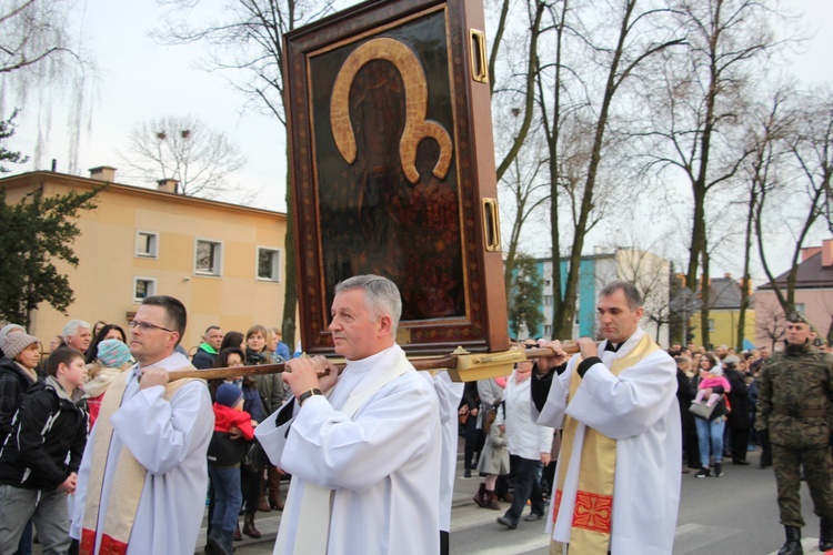 Powitanie ikony MB Częstochowskiej w parafii pw. św. Wawrzyńca w Sochaczewie