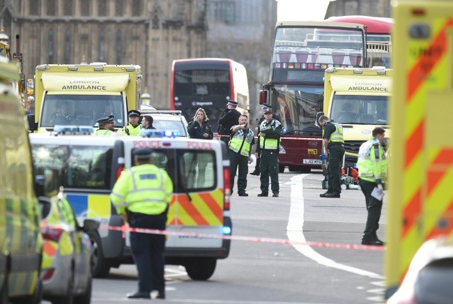 Zamach w Londynie - cztery osoby nie żyją