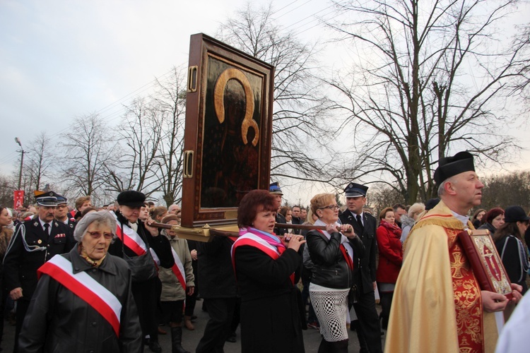 Powitanie ikony MB Częstochowskiej w Brzozowie