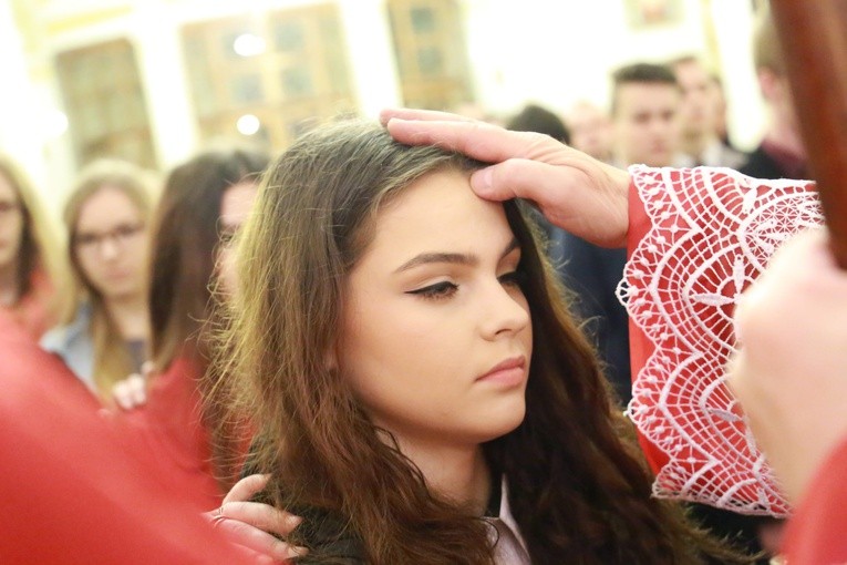 Bierzmowanie w Oleśnie