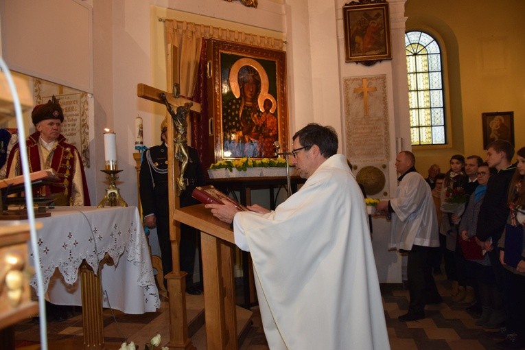 Powitanie ikony MB Częstochowskiej w Słubicach