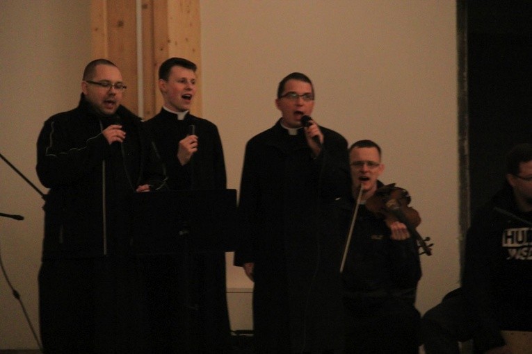 Wieczór modlitwy za kapłanów