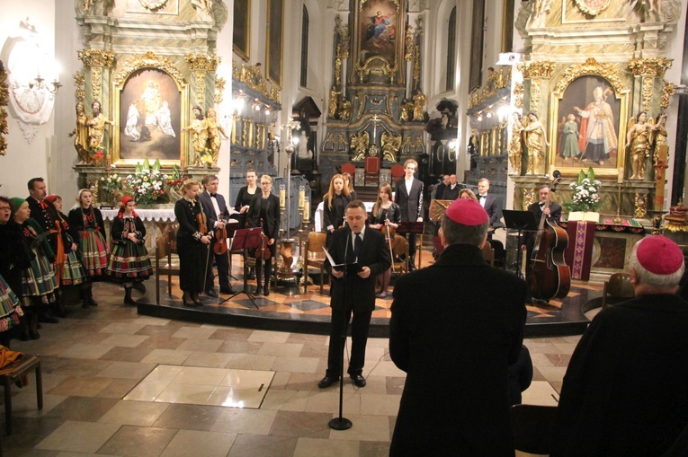 Koncert w bazylice katedralnej w Łowiczu