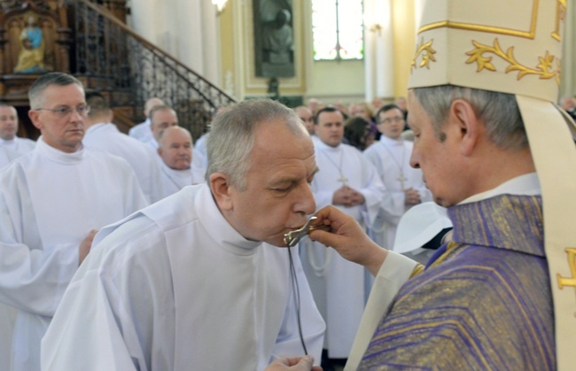 Kolejni nadzwyczajni szafarze Komunii św.